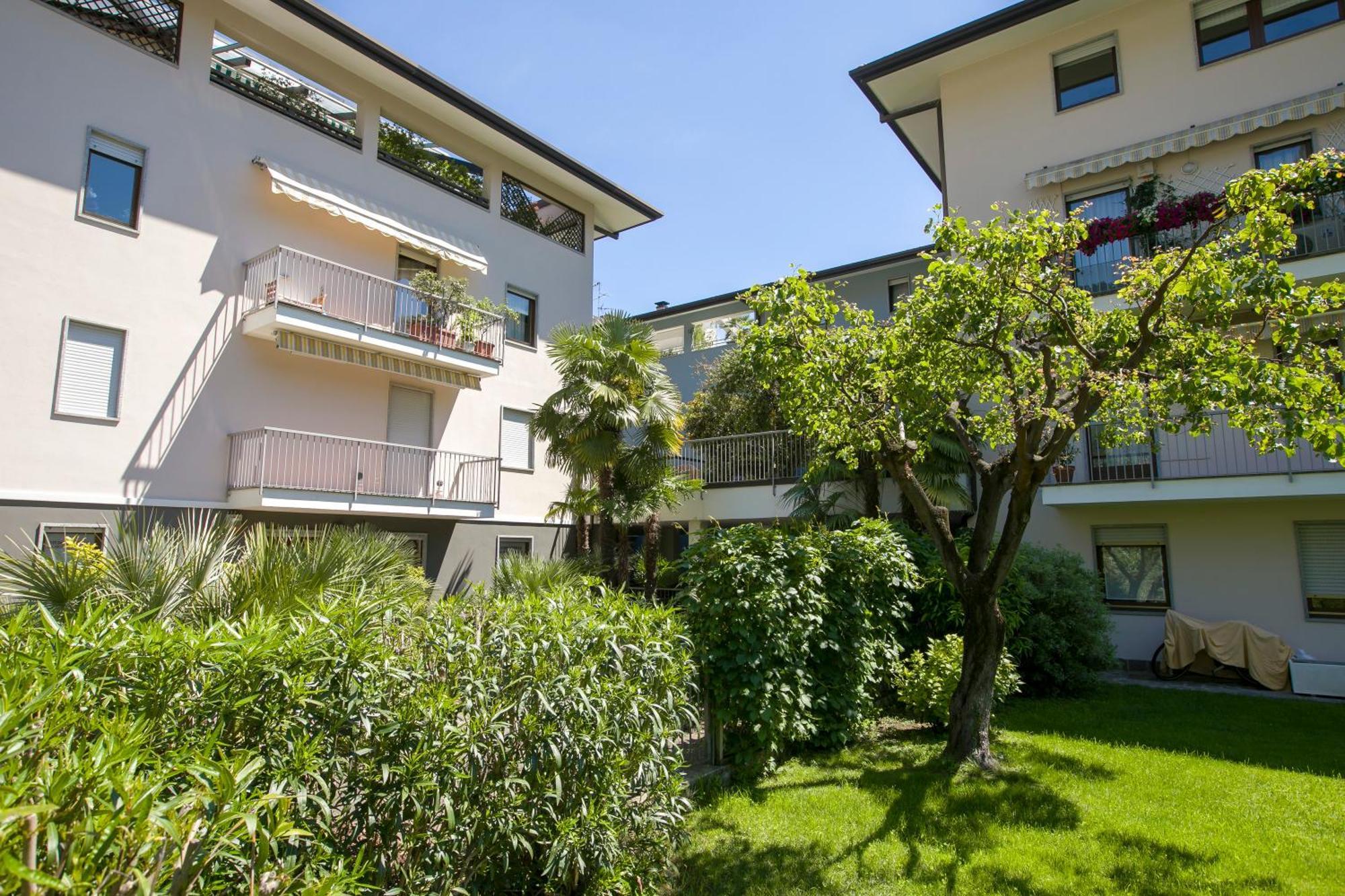 Elegance Suite Isabella - Happy Rentals Riva del Garda Exterior photo
